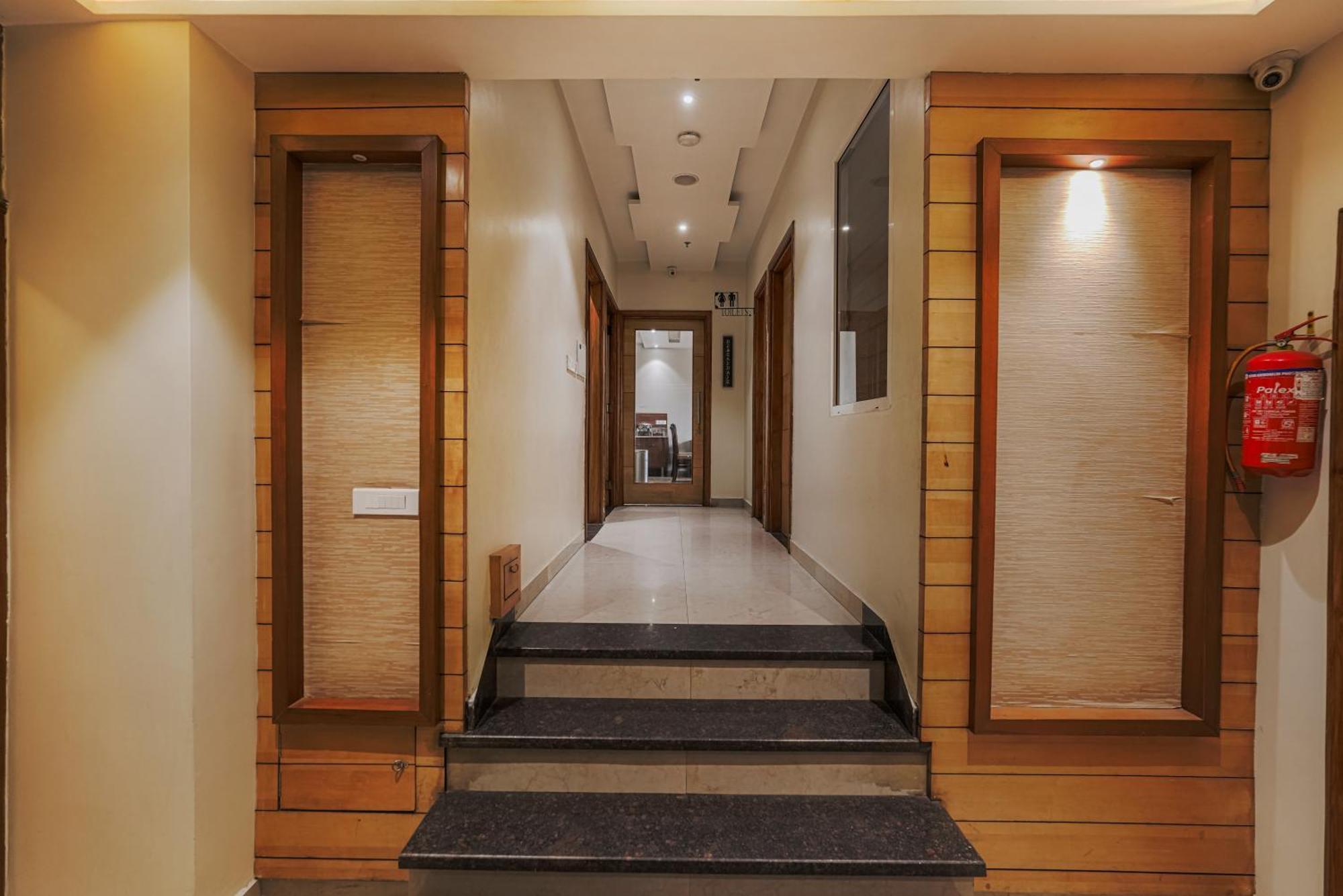 Csjs Inn Hotel Amritsar Exterior foto